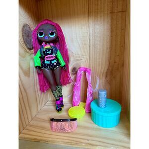 L.O.L. Surprise O.M.G. Dance Dance Dance Virtuelle Fashion Doll Size 10"